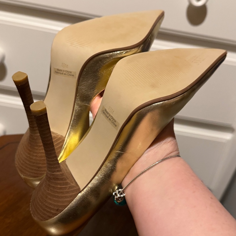 Metallic Gold Pumps by Guess by Marciano - size 8.5 - Picture 4 of 9